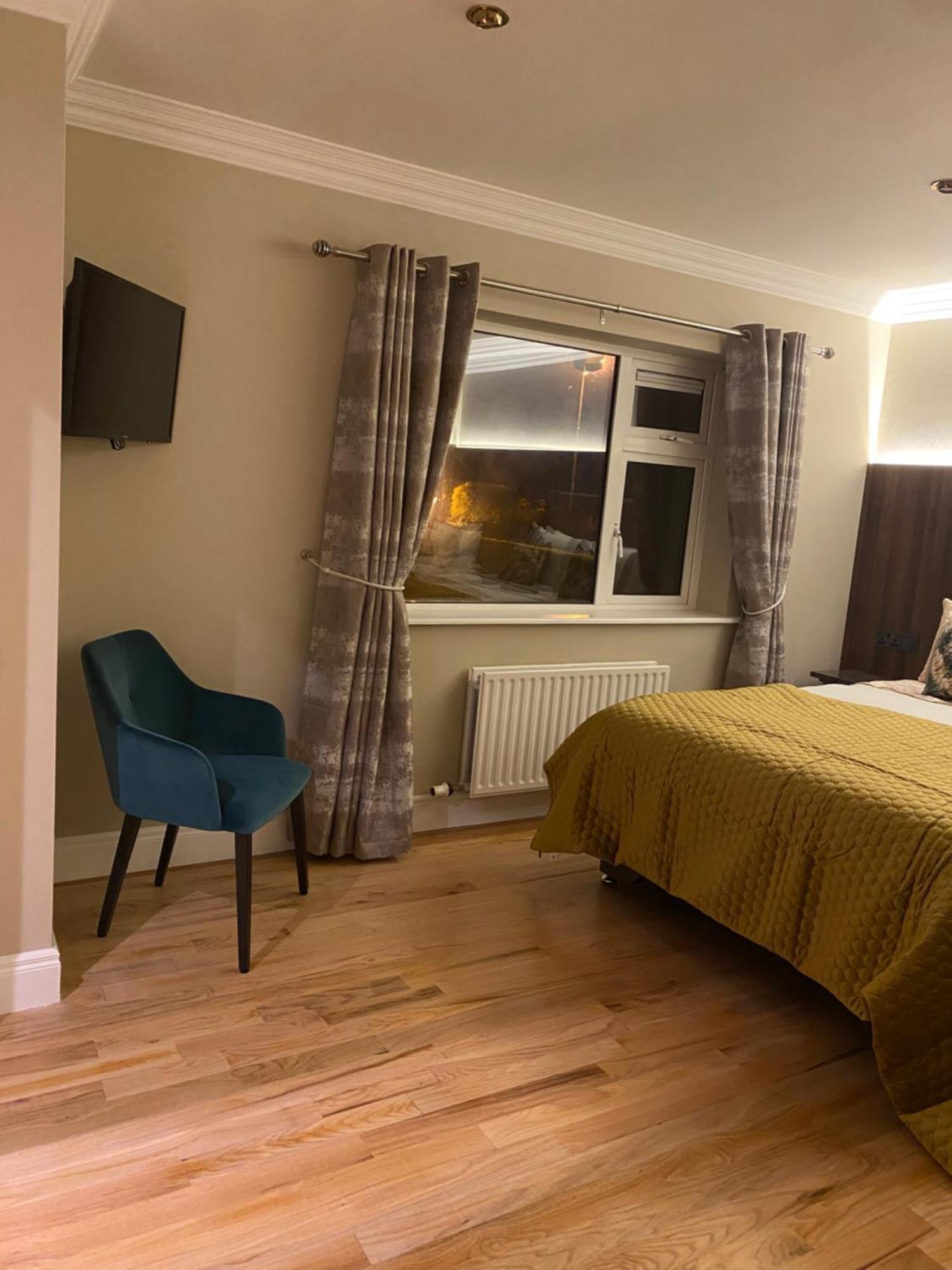 Tower View Hotel Dingle Exterior photo